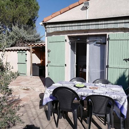 Sous Le Soleil De Provence Petite Maison Au Calme Et Tres Bien Equipee De 40M2 Avec Wifi -Jardin Prive-La Piscine Est Commune A La Residence Et Ouverte Du 1Er Mai Au 30 Septembre De 09H A 21H,En Juillet Et Aout Reservation Uniquement Du Samedi Au Sam Forcalqueiret Экстерьер фото