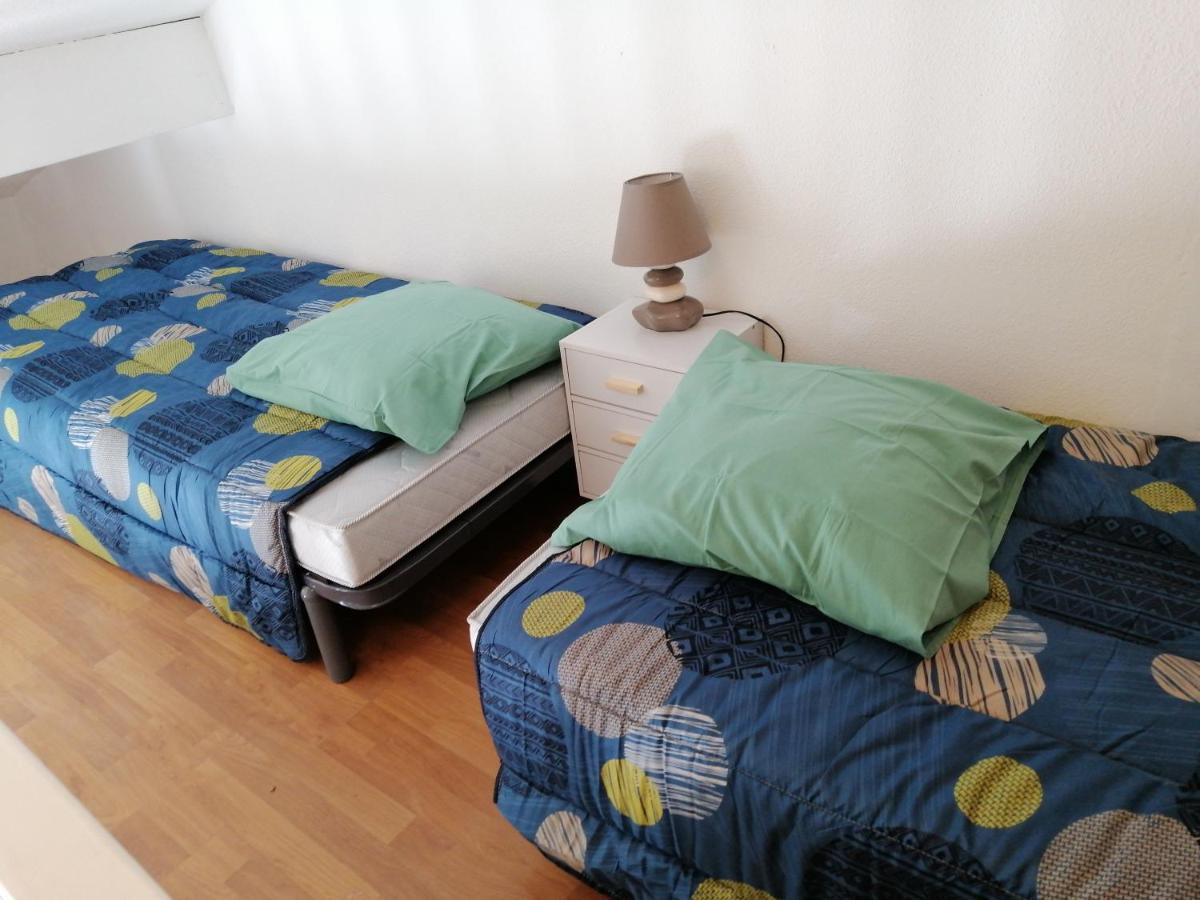 Sous Le Soleil De Provence Petite Maison Au Calme Et Tres Bien Equipee De 40M2 Avec Wifi -Jardin Prive-La Piscine Est Commune A La Residence Et Ouverte Du 1Er Mai Au 30 Septembre De 09H A 21H,En Juillet Et Aout Reservation Uniquement Du Samedi Au Sam Forcalqueiret Экстерьер фото
